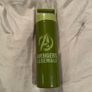 NWT Disney Parks Marvel Avengers Assemble Army green insulated metal waterbottle